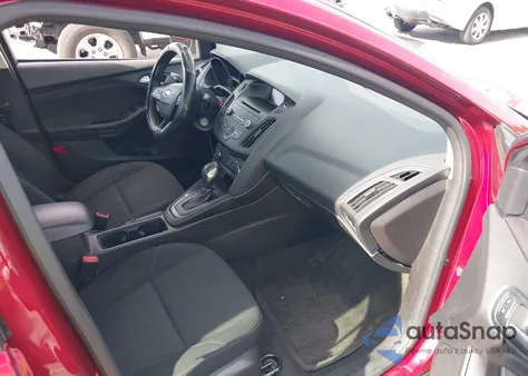 2017 Ford Focus Se z USA, uszkodzony, nr VIN 1FADP3F20HL322676